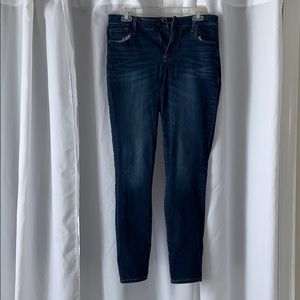 Women’s blue jeans